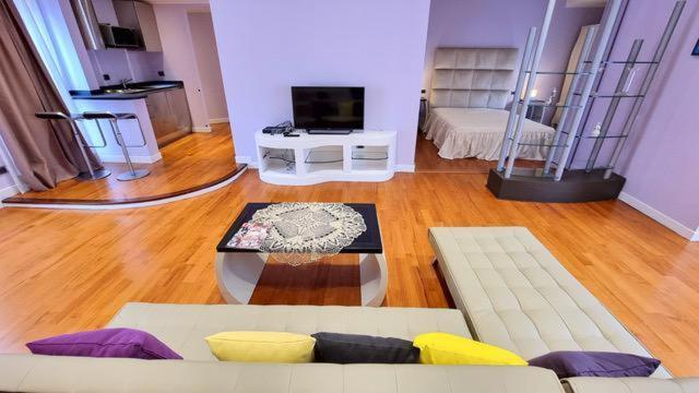 Attico Loft Con Terrazza-colosseo Appartamento *